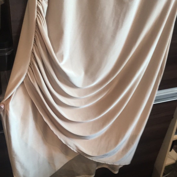 Cream drappy dress - Picture 3 of 3